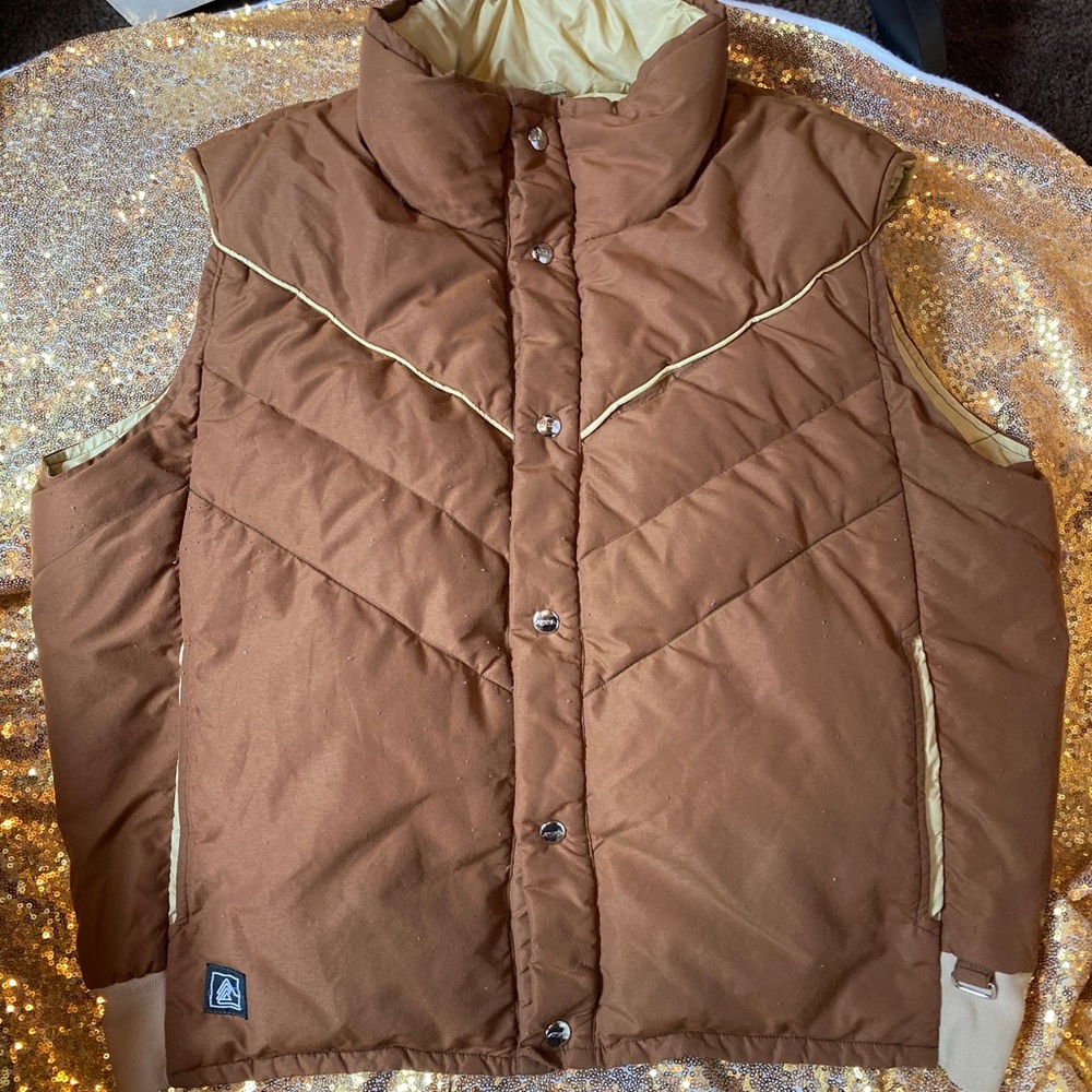 Men’s down vest by ACTRA